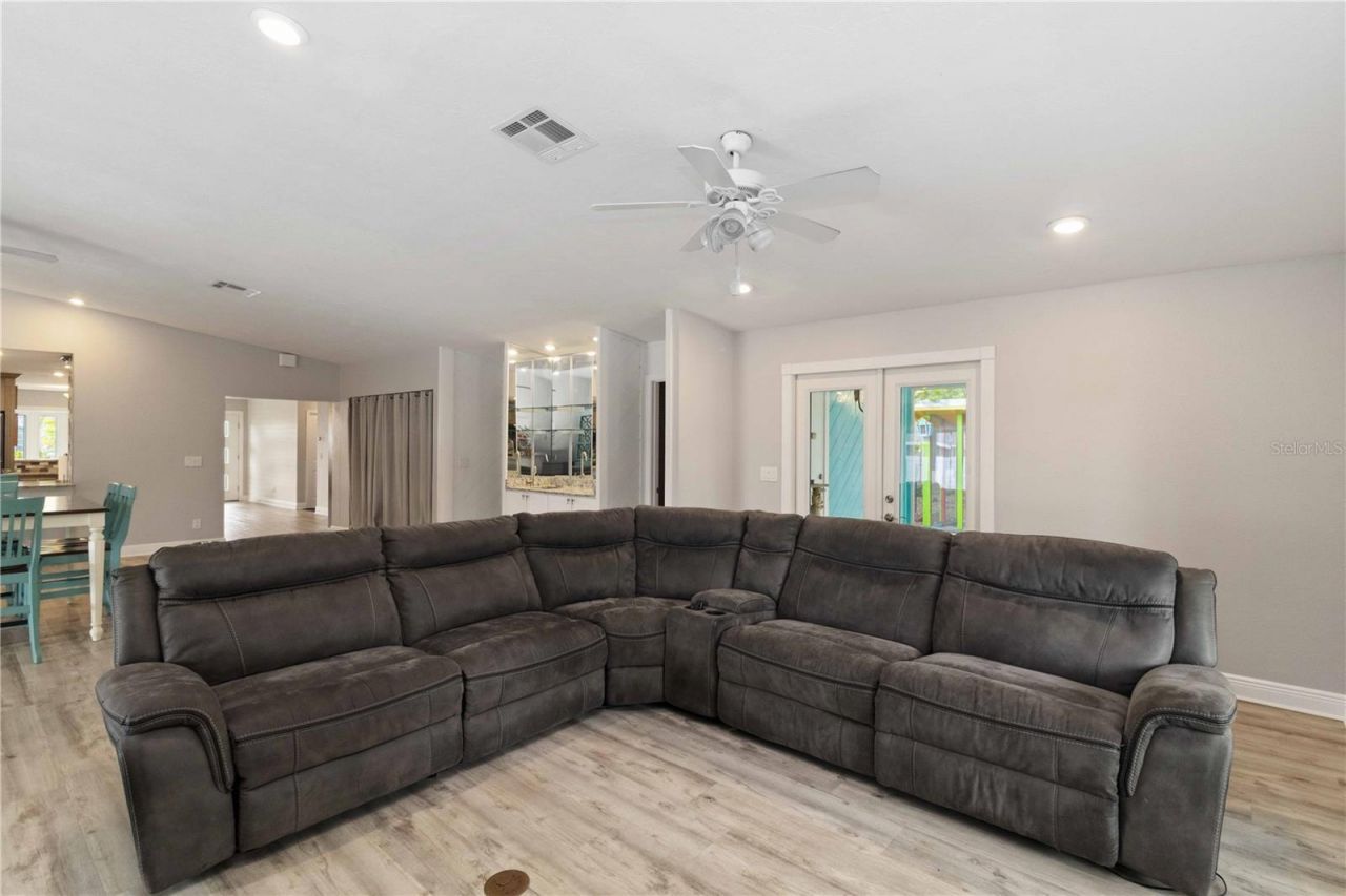 907 69th Street Nw, Bradenton, FL 34209 Photo