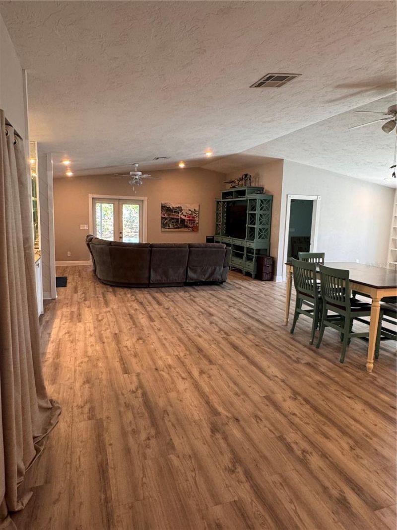 907 69th Street Nw, Bradenton, FL 34209 Photo