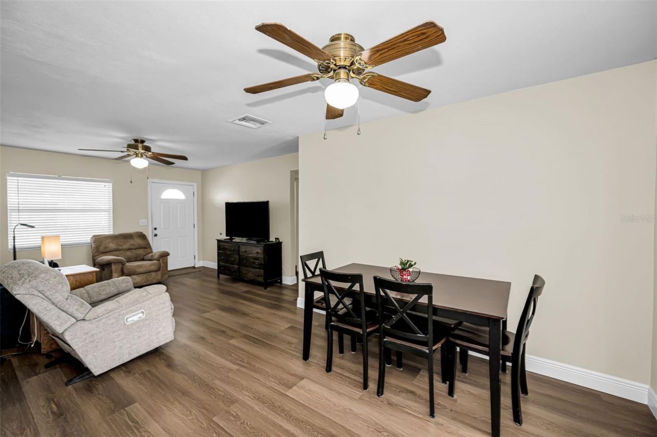 7418 Cedar Street Ne, Saint Petersburg, FL 33702 Photo