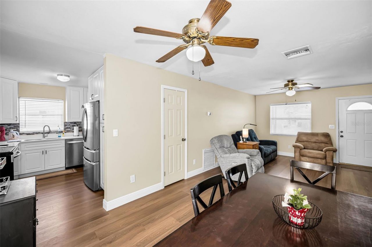 7418 Cedar Street Ne, Saint Petersburg, FL 33702 Photo