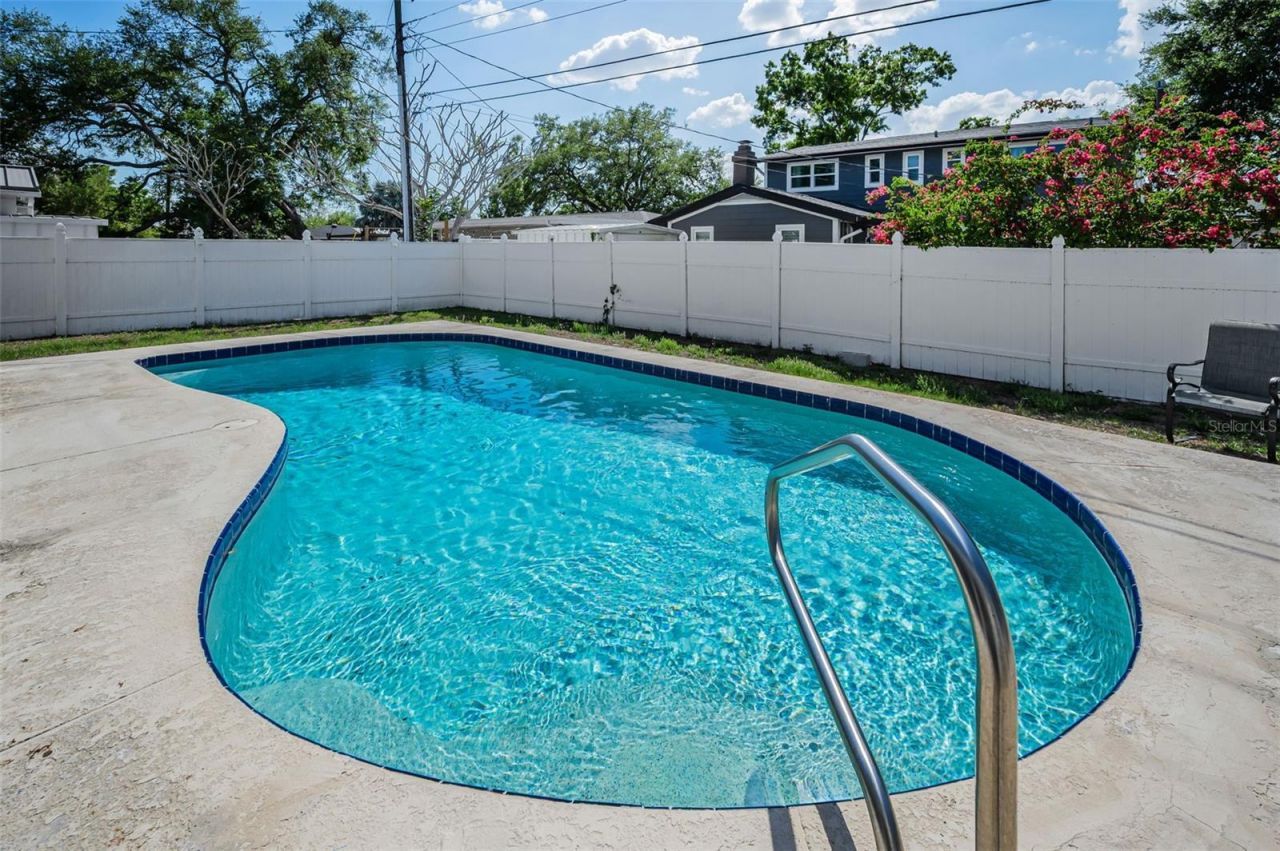 7418 Cedar Street Ne, Saint Petersburg, FL 33702 Photo