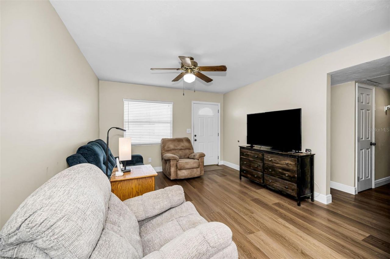 7418 Cedar Street Ne, Saint Petersburg, FL 33702 Photo