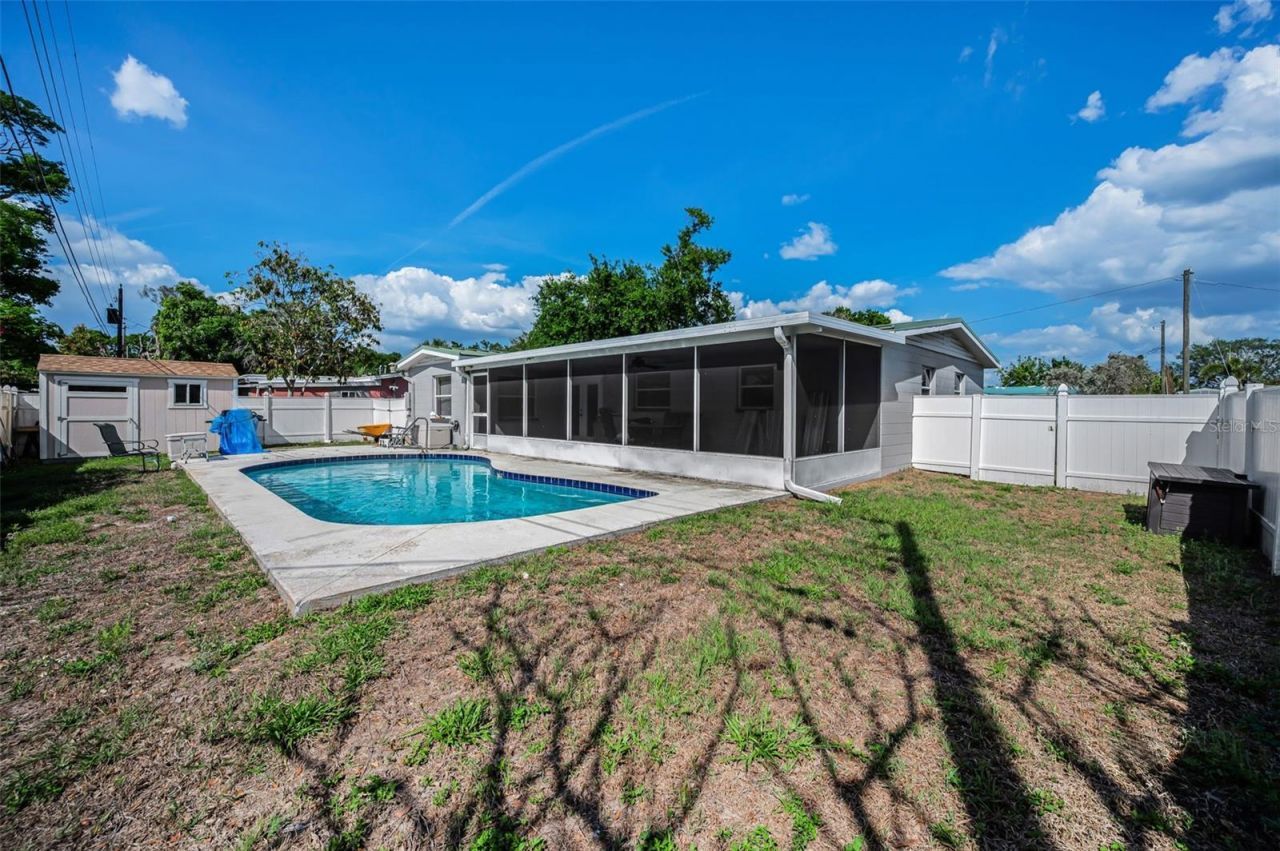 7418 Cedar Street Ne, Saint Petersburg, FL 33702 Photo