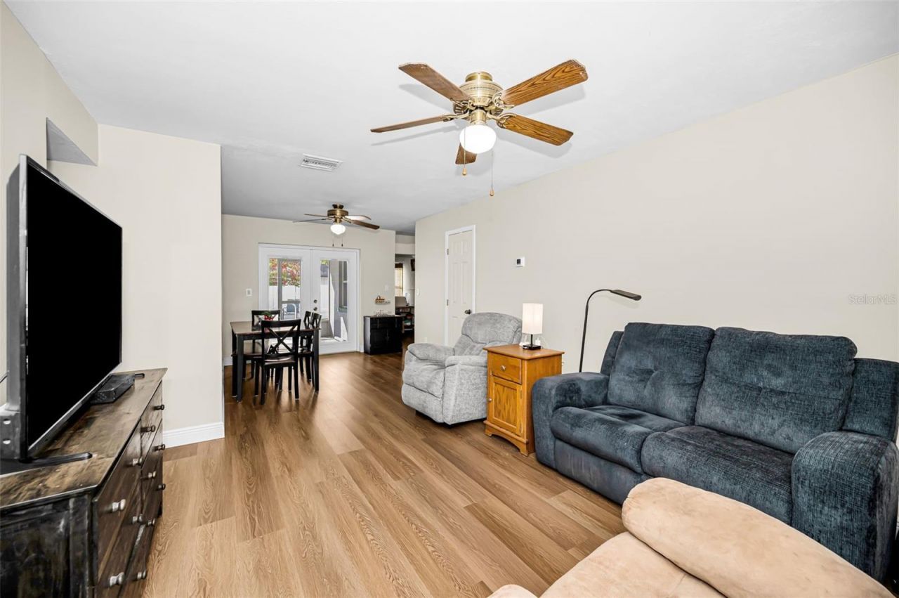 7418 Cedar Street Ne, Saint Petersburg, FL 33702 Photo