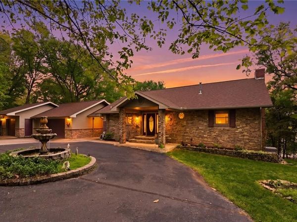 1841 Lake Bluff Drive, Branson West, MO 65737