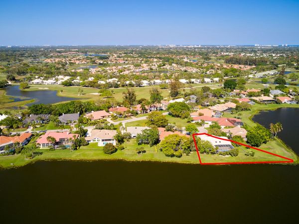 206 Thornton Court, Palm Beach Gardens, FL 33418