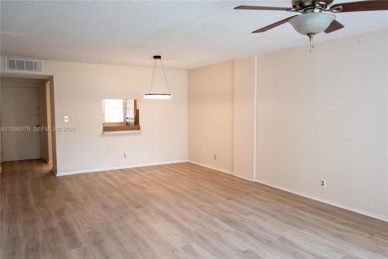 505 E Dania Beach Blvd , Unit 4-2E, Dania Beach, FL 33004 Photo