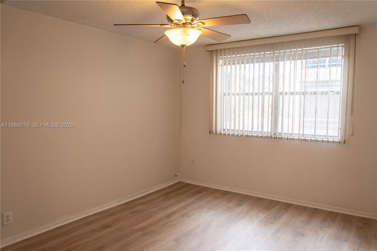 505 E Dania Beach Blvd , Unit 4-2E, Dania Beach, FL 33004 Photo