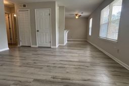 807 Sandpiper Drive photo 4