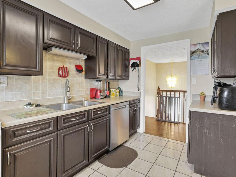 4555 Teton Court, Columbus, OH 43230 Photo 14