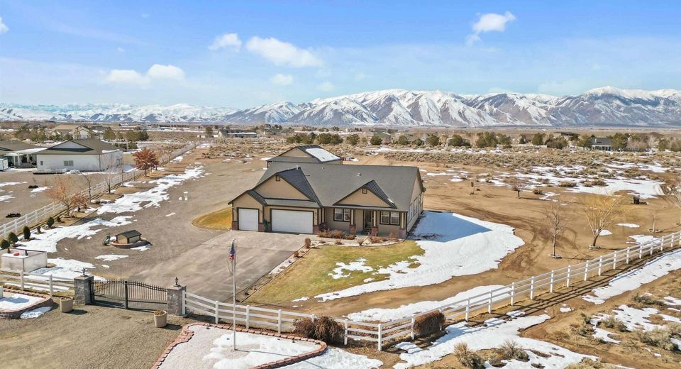 310 Eagle Place, Smith, NV 89430 Photo