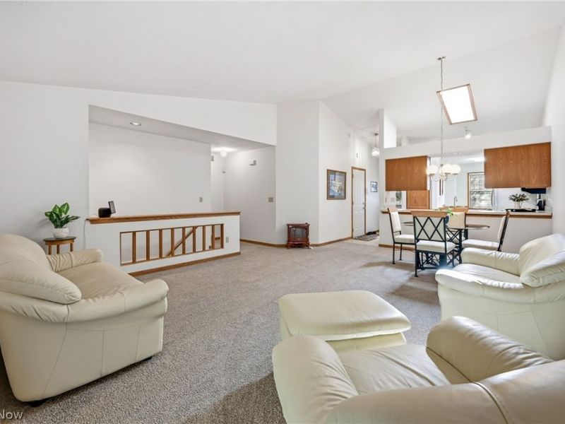 127 Greenfield Oval NW, Warren, OH 44483 Photo 11