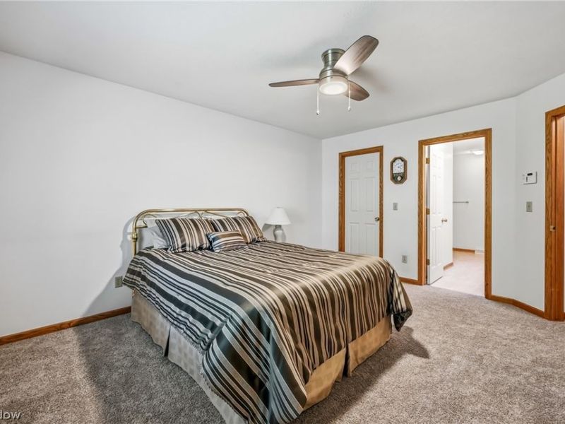 127 Greenfield Oval NW, Warren, OH 44483 Photo 14