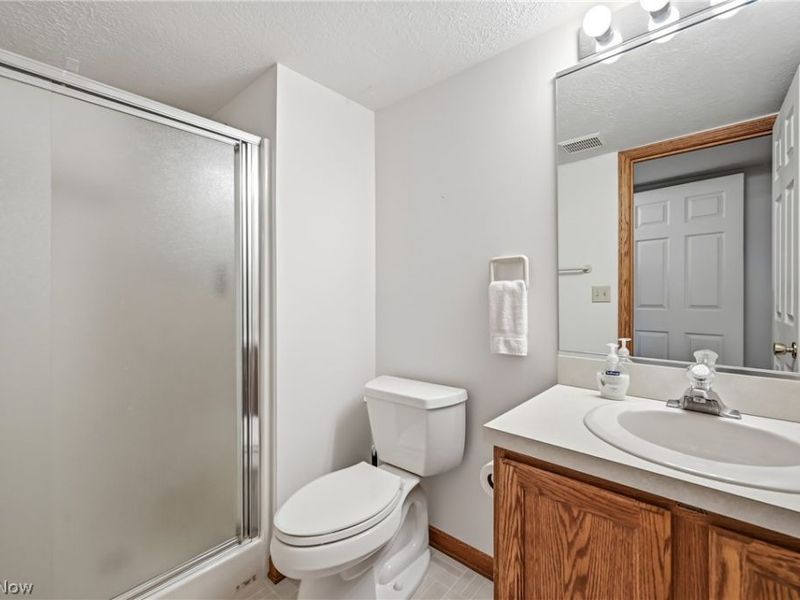 127 Greenfield Oval NW, Warren, OH 44483 Photo 28