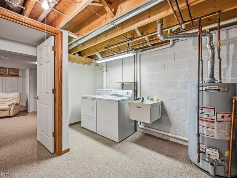 127 Greenfield Oval NW, Warren, OH 44483 Photo 29