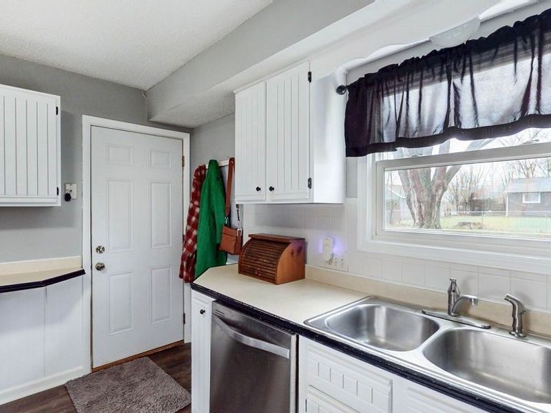 3415 Hanover Drive, Kent, OH 44240 Photo 14