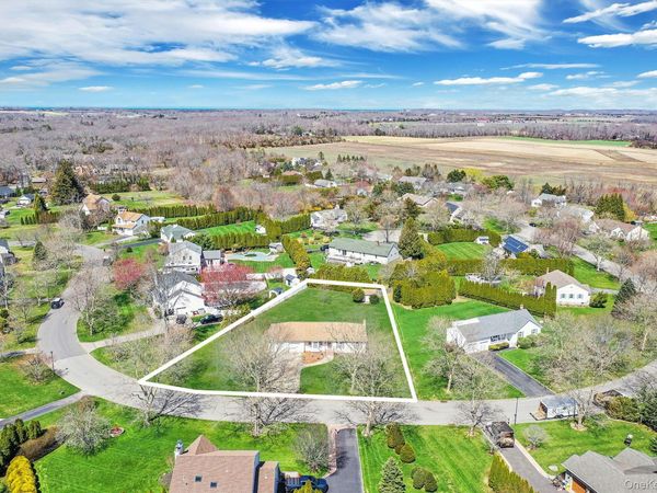 84 Crystal Drive, Aquebogue, NY 11931