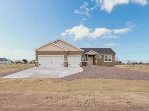 353 S Ashford Drive , Pueblo, CO 81007