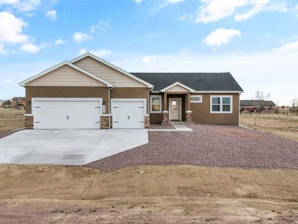 353 S Ashford Drive , Pueblo, CO 81007