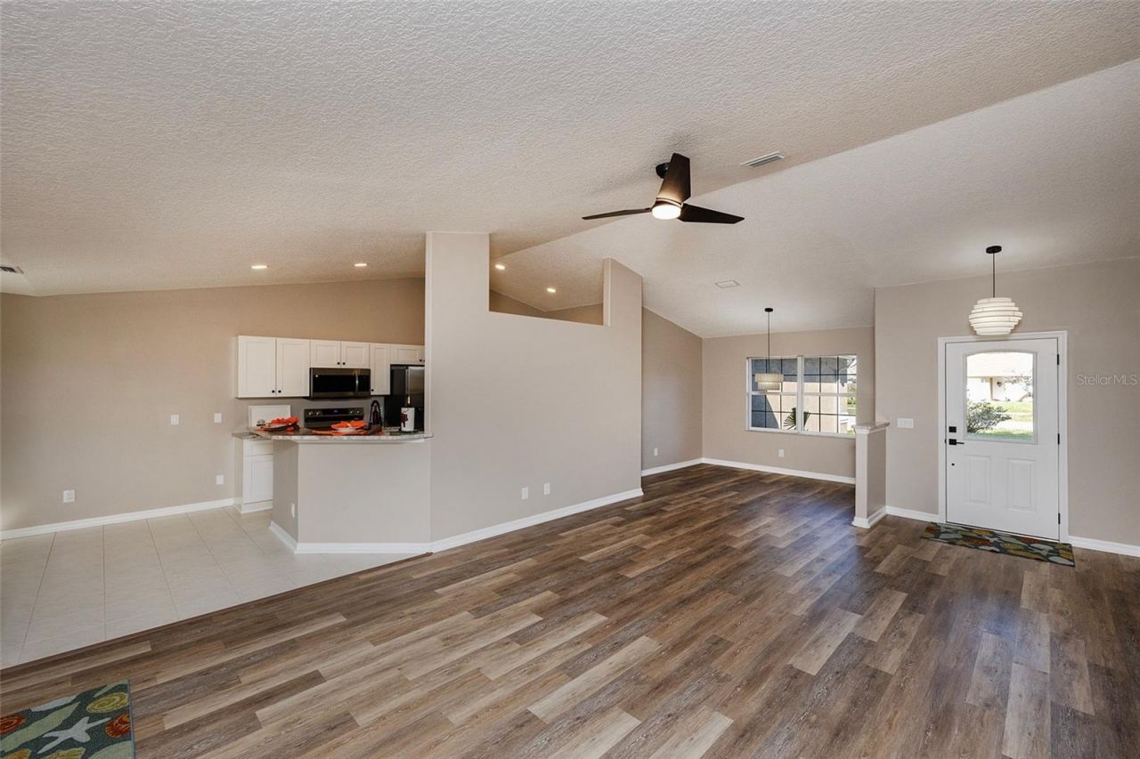 9 Slipper Flower Path E, Palm Coast, FL 32164 Photo