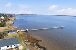 404 Two Rivers Rd.  photo 4