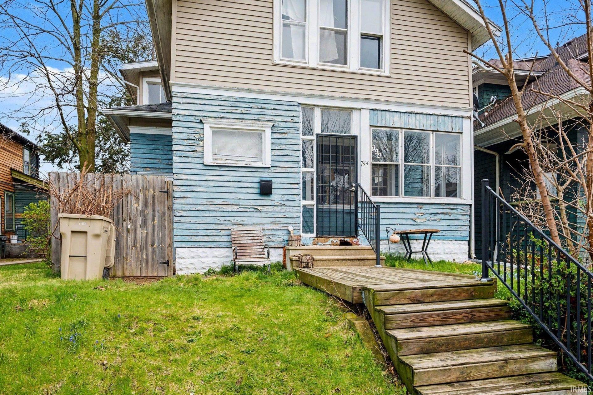 744 Portage Avenue, South Bend, IN 46616 Main Photo