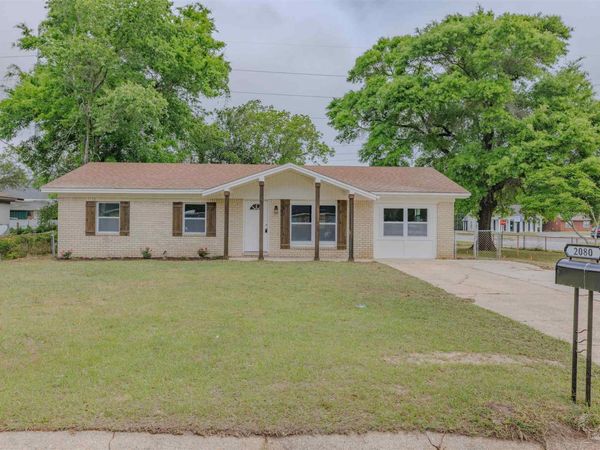 2080 Elaine Cir, Pensacola, FL 32504