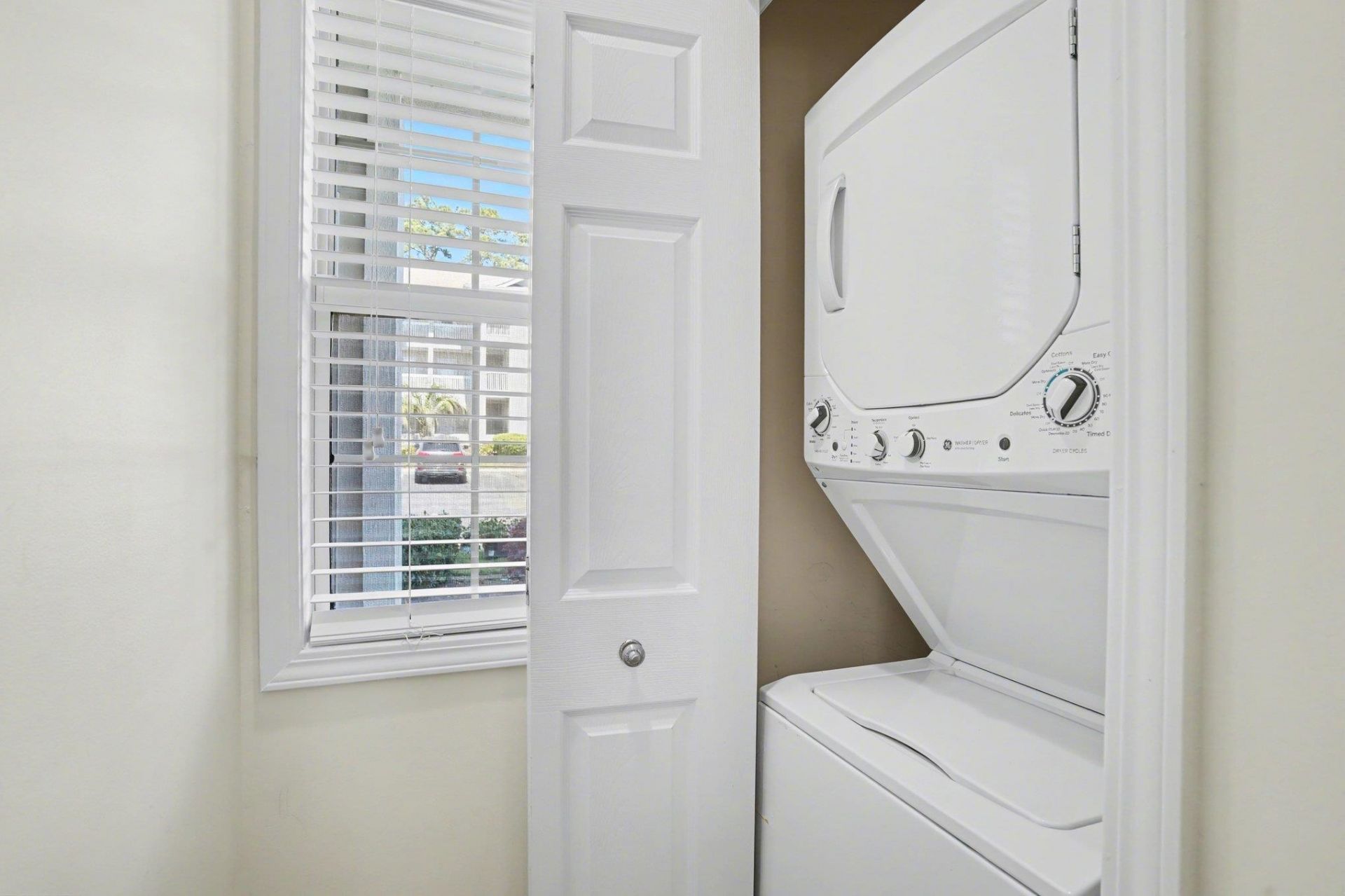 4421 Eastport Blvd. Photo 26