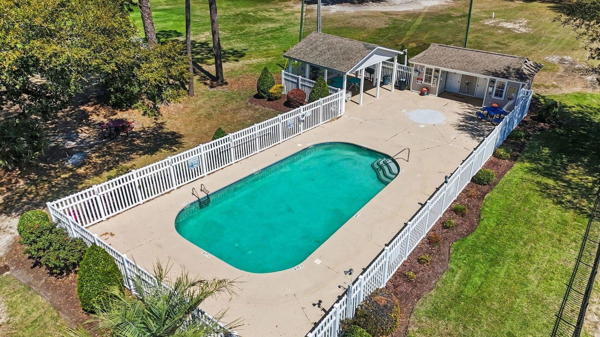 4421 Eastport Blvd. Photo 38