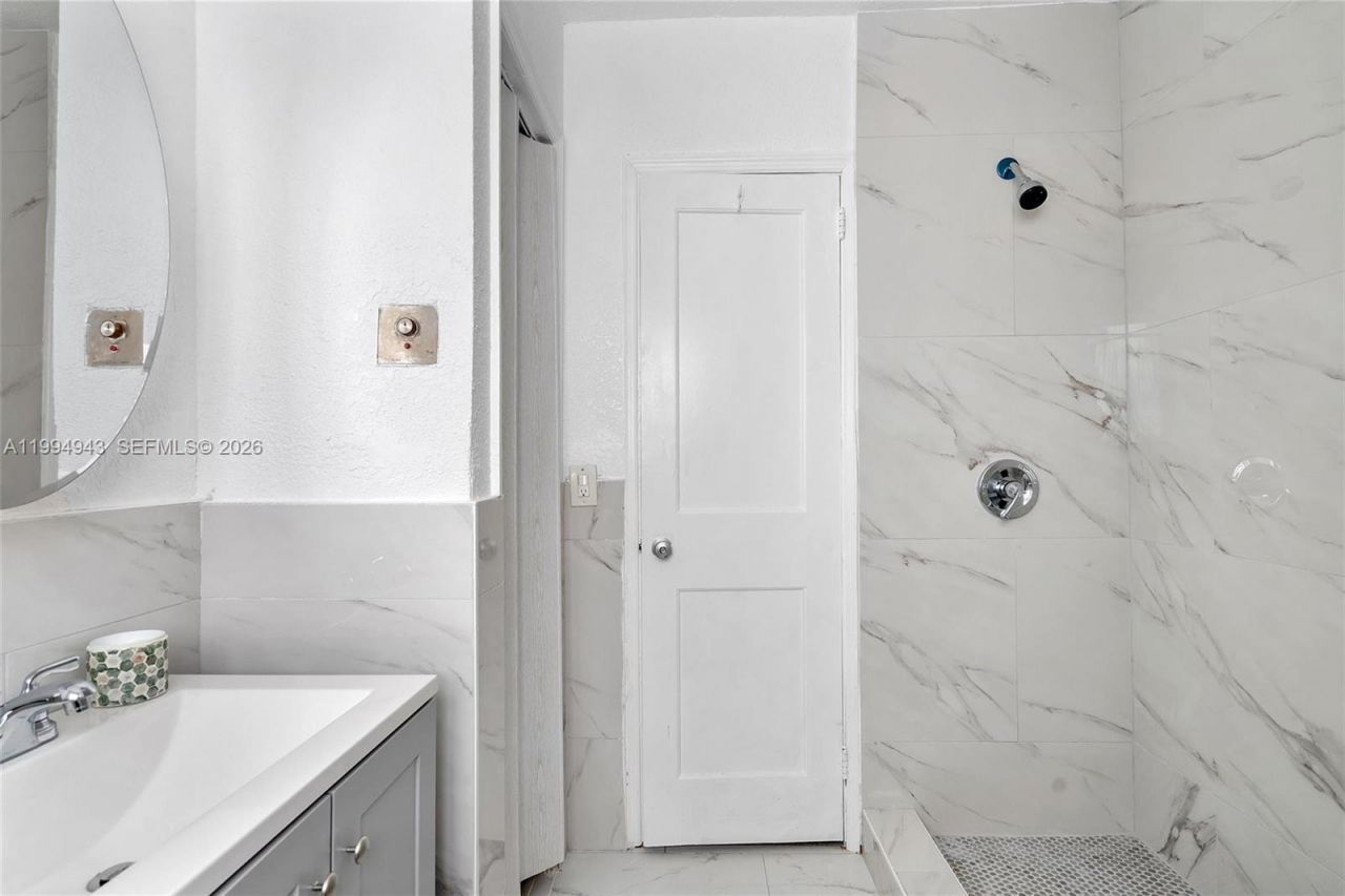 511 NE 131st St, North Miami, FL 33161 Photo