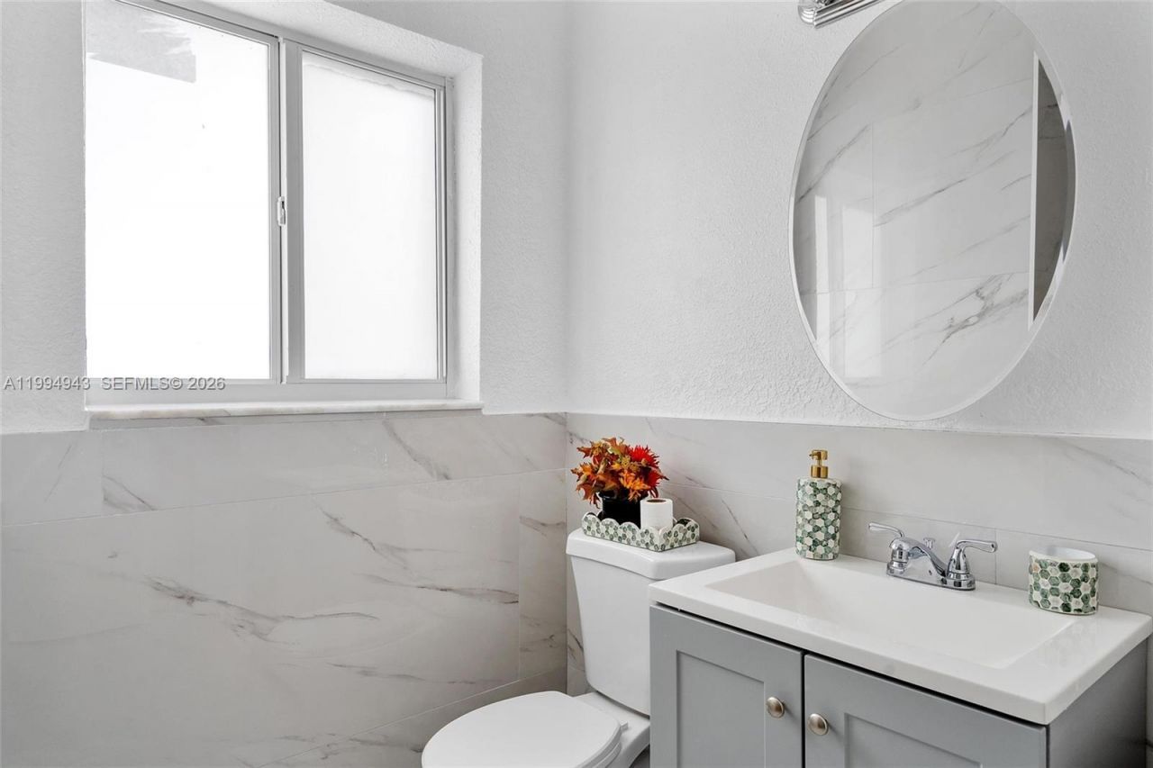 511 NE 131st St, North Miami, FL 33161 Photo