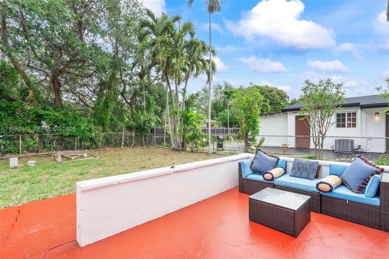 511 NE 131st St, North Miami, FL 33161 Photo