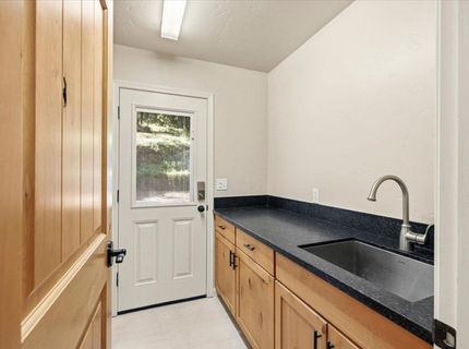 13630 Dry Creek Rd, Auburn, CA 95602 Photo