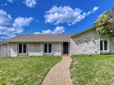 6639 Winterwood Lane, Dallas, TX 75248