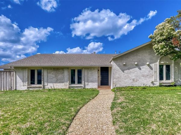 6639 Winterwood Lane , Dallas, TX 75248