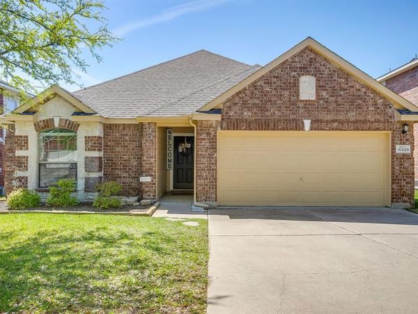 10529 Lipan Trail, Fort Worth, TX 76108