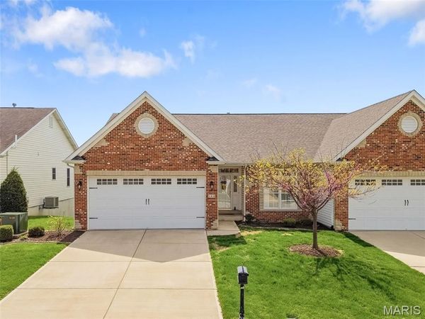 244 Glasgow Drive, St Charles, MO 63301