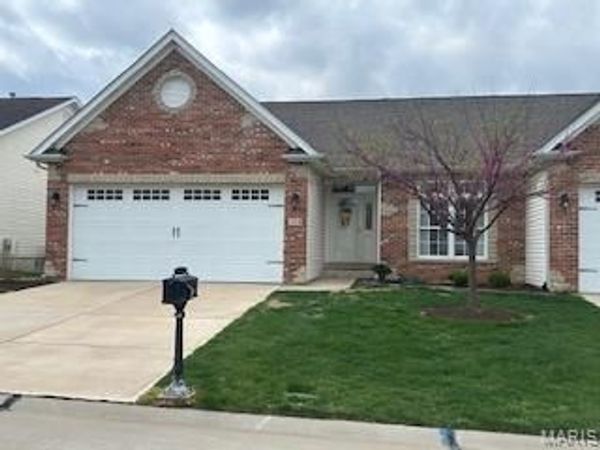 244 Glasgow Drive , St Charles, MO 63301