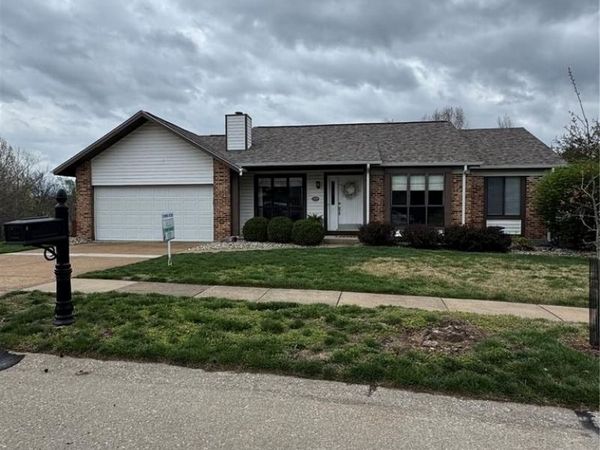 16520 Forest Pine Drive , Wildwood, MO 63011
