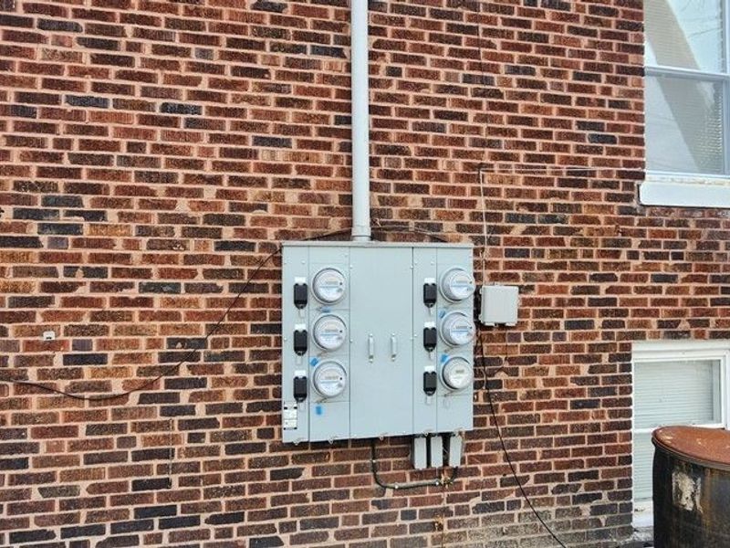 2174 W 103, Cleveland, OH 44102 Photo 38