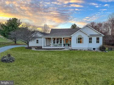 35940 BIRCH HOLLOW LANE, PURCELLVILLE, VA 20132