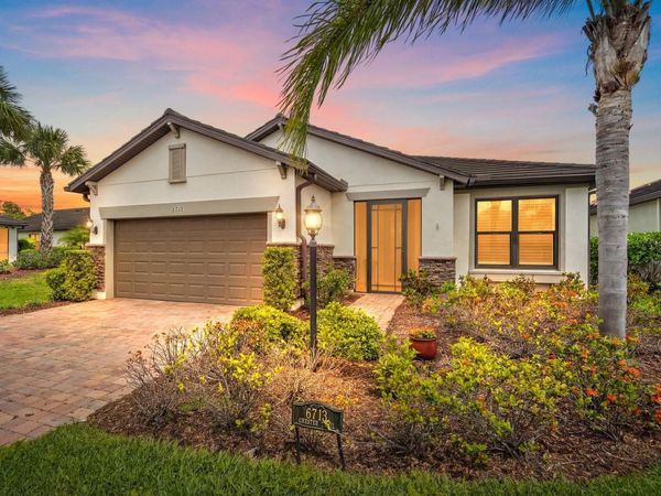 6713 CHESTER TRAIL , LAKEWOOD RANCH, FL 34202