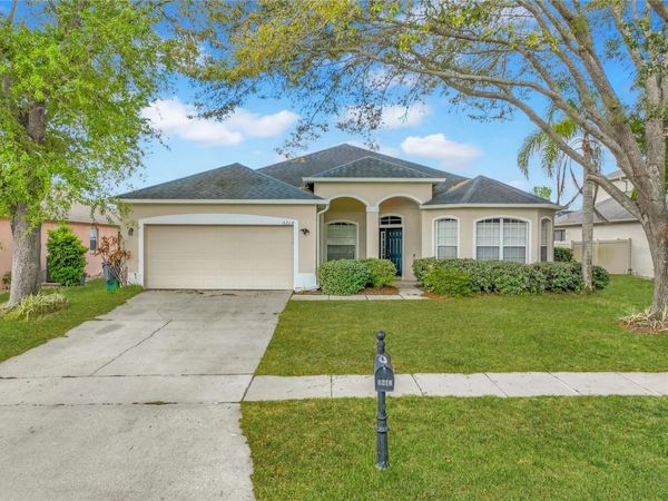 5218 SMOKEY WATER LANE , OVIEDO, FL 32765