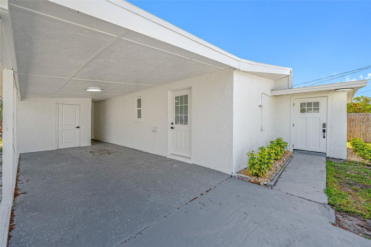 6908 11th Avenue E, Palmetto, FL 34221 Photo