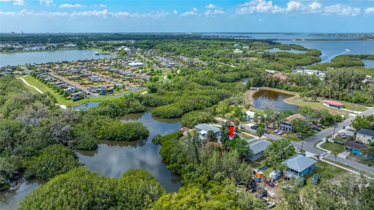 6908 11th Avenue E, Palmetto, FL 34221 Photo