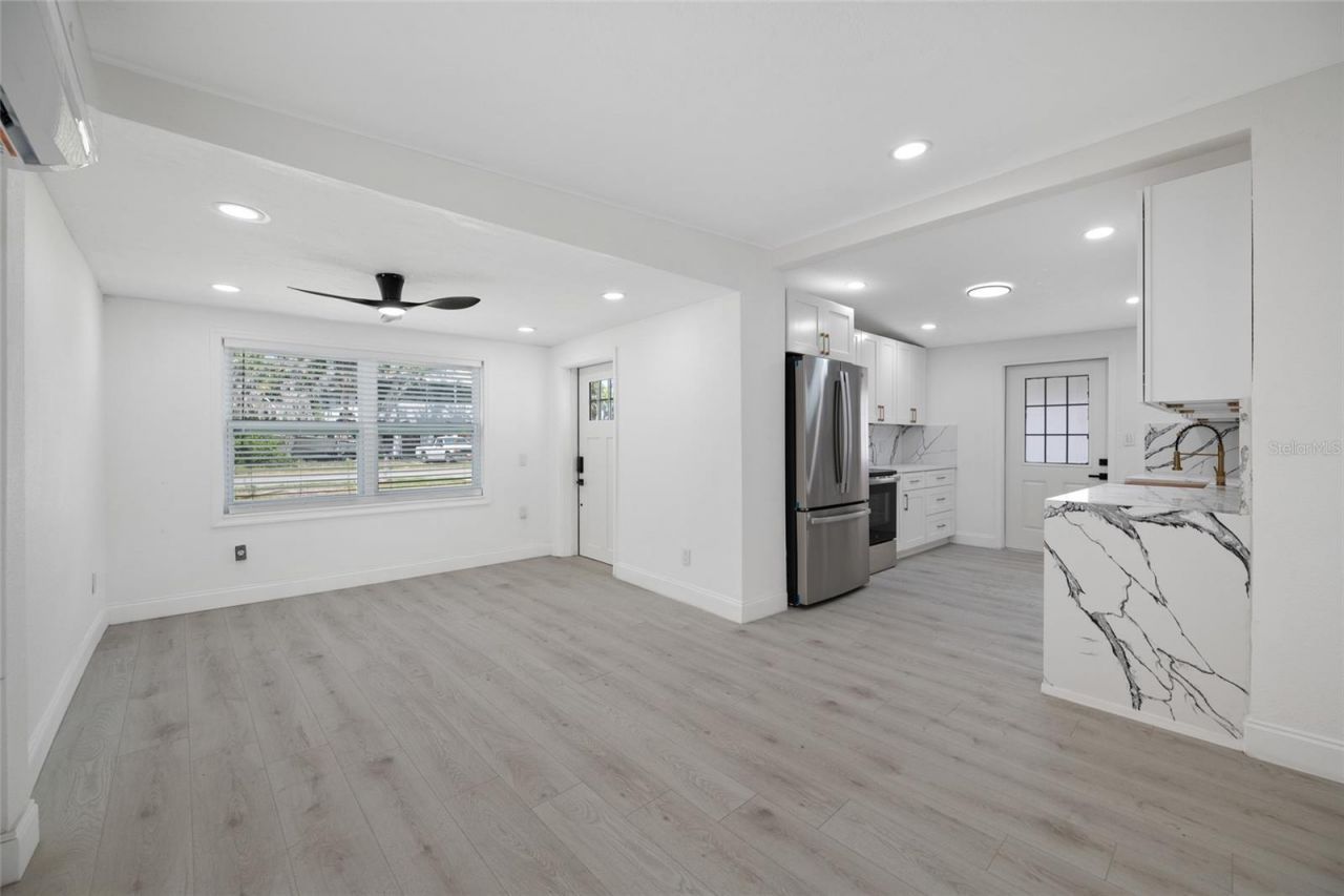 6908 11th Avenue E, Palmetto, FL 34221 Photo