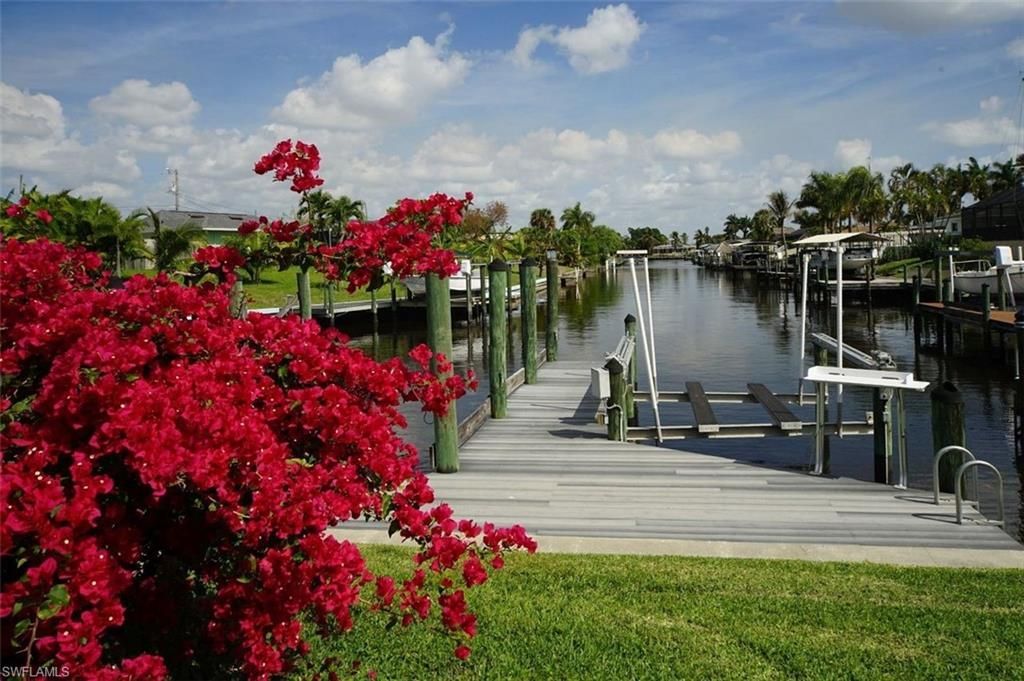 1721 SE 29th Ln , Cape Coral, FL 33904 Photo