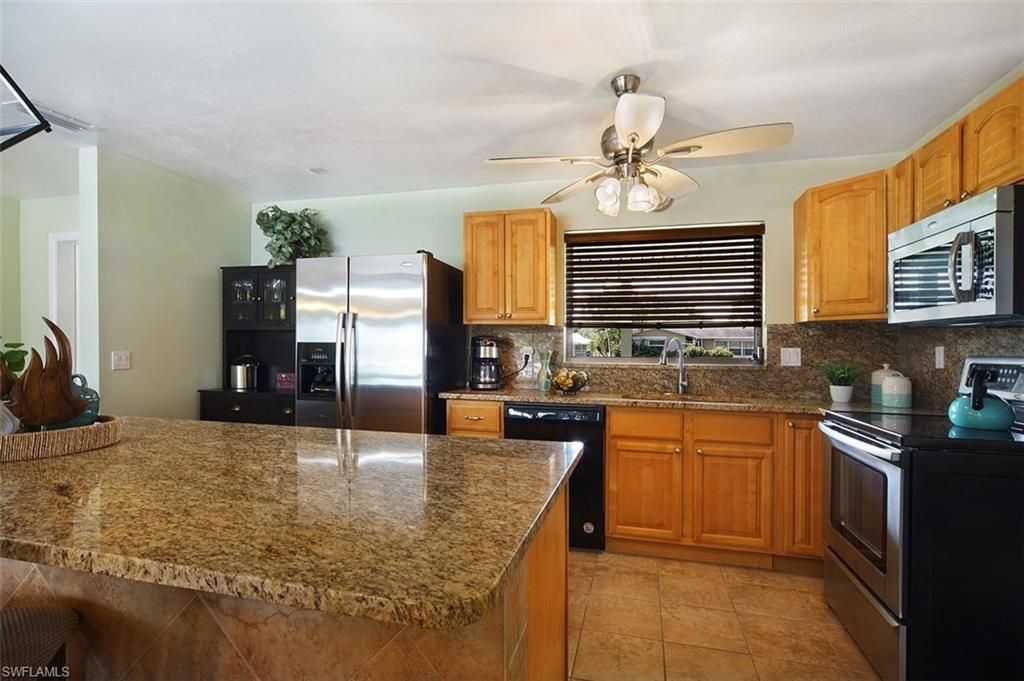 1721 SE 29th Ln , Cape Coral, FL 33904 Photo