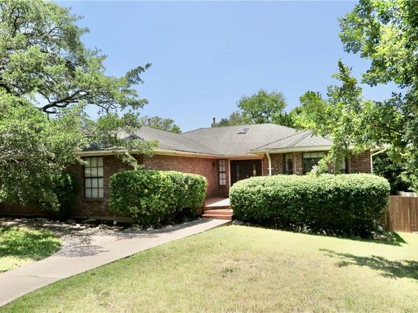 201 Norwood ST W, Georgetown, TX 78628