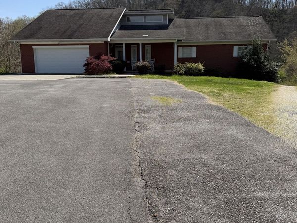 1455 Chapman Highway, Sevierville, TN 37876